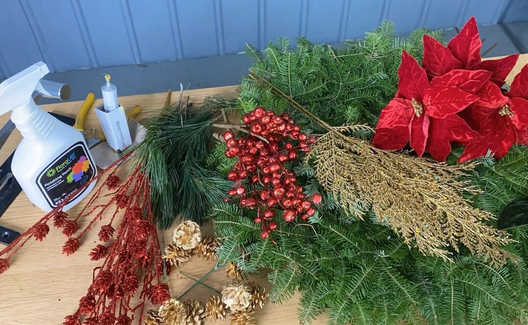 Quick Tips: How to Embellish Wreaths